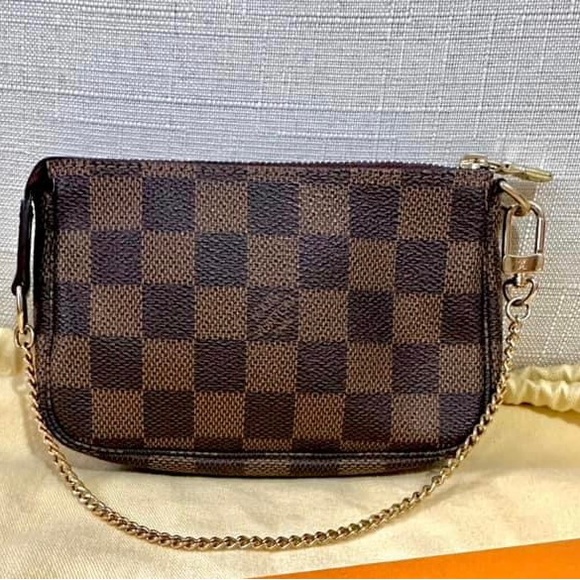 Louis Vuitton Handbags - Louis Vuitton Mini Pochette Accessories